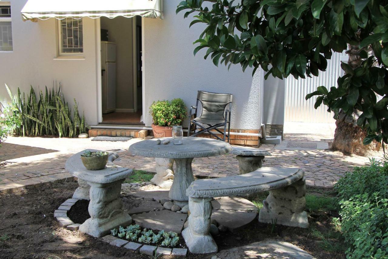 Olive Tree Private Rooms In Stellenbosch- No Load Shedding Dış mekan fotoğraf