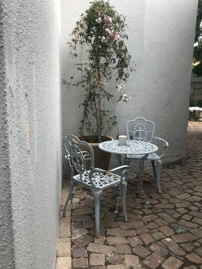 Olive Tree Private Rooms In Stellenbosch- No Load Shedding Dış mekan fotoğraf