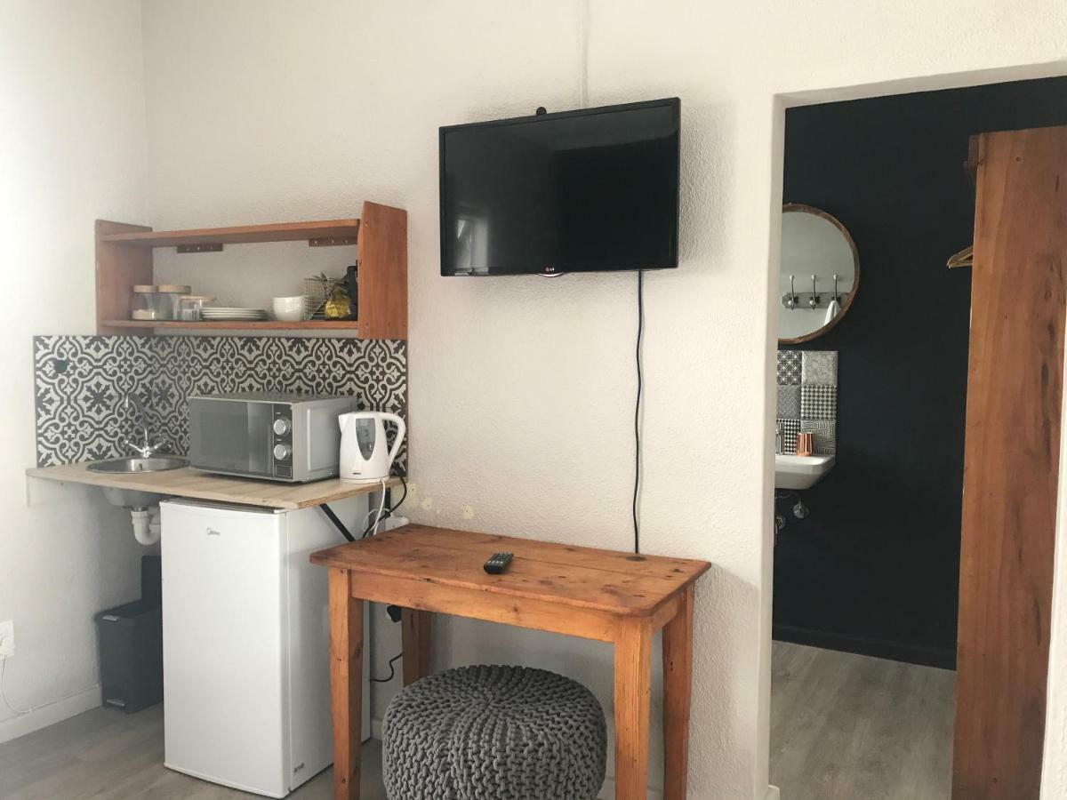 Olive Tree Private Rooms In Stellenbosch- No Load Shedding Dış mekan fotoğraf